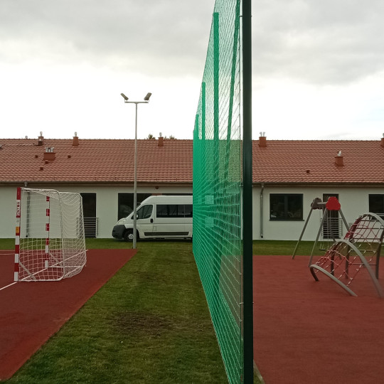 PE protective net for an external ball catcher