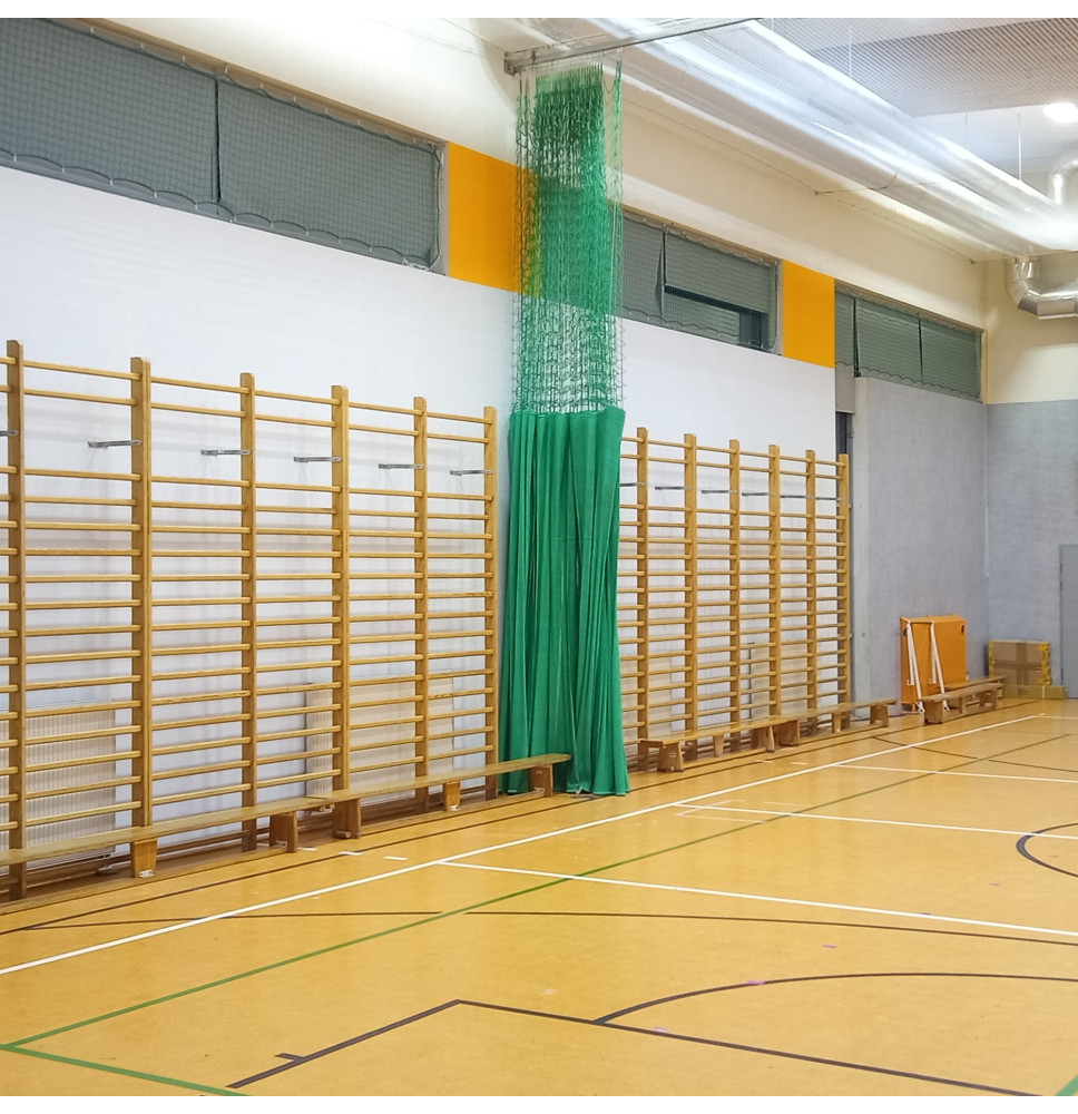 Kotara dzieląca sale gimnastyczną wymiar 24x6m podział 2/4m