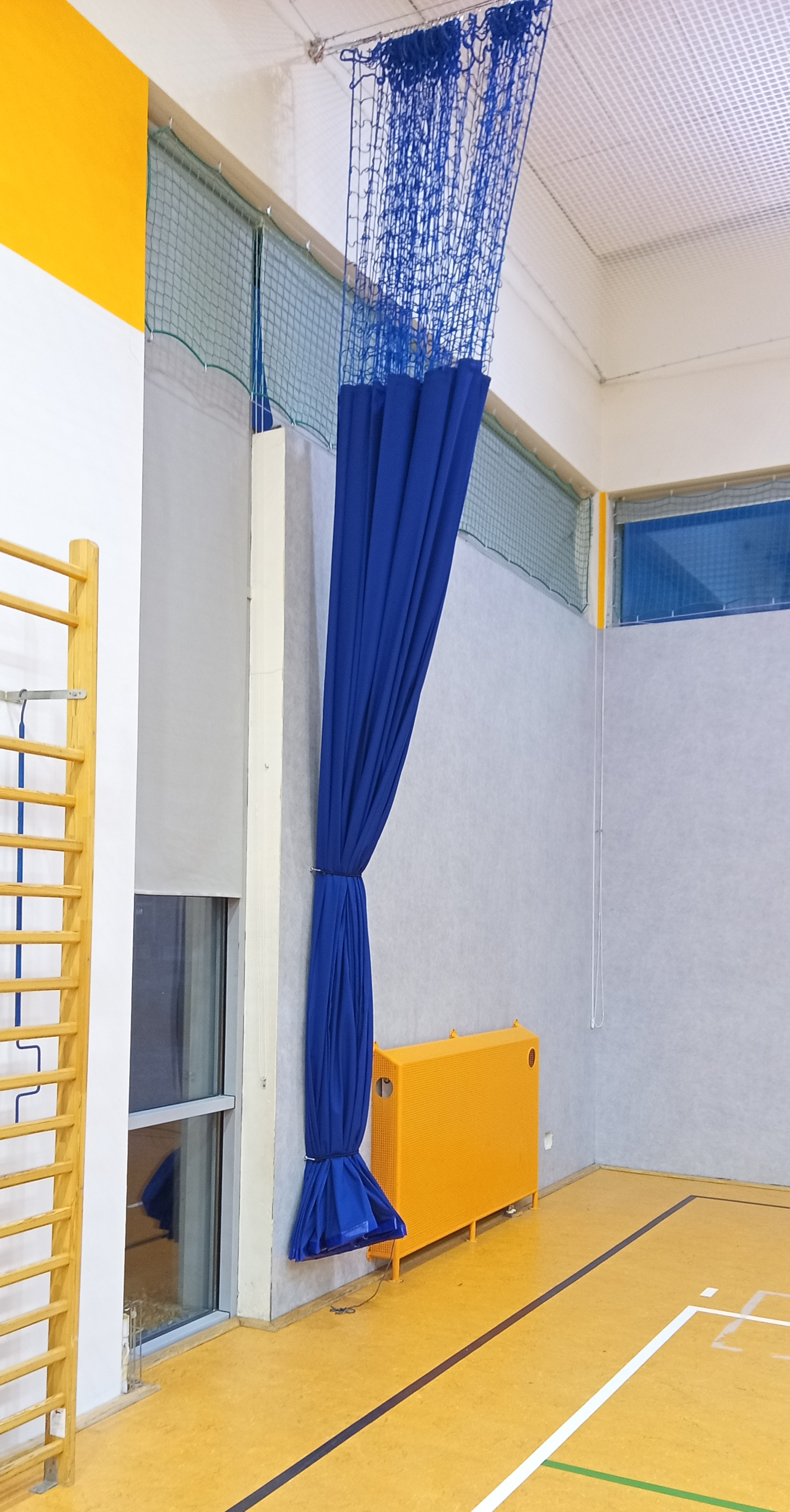 Kotara na sali gimnastycznej