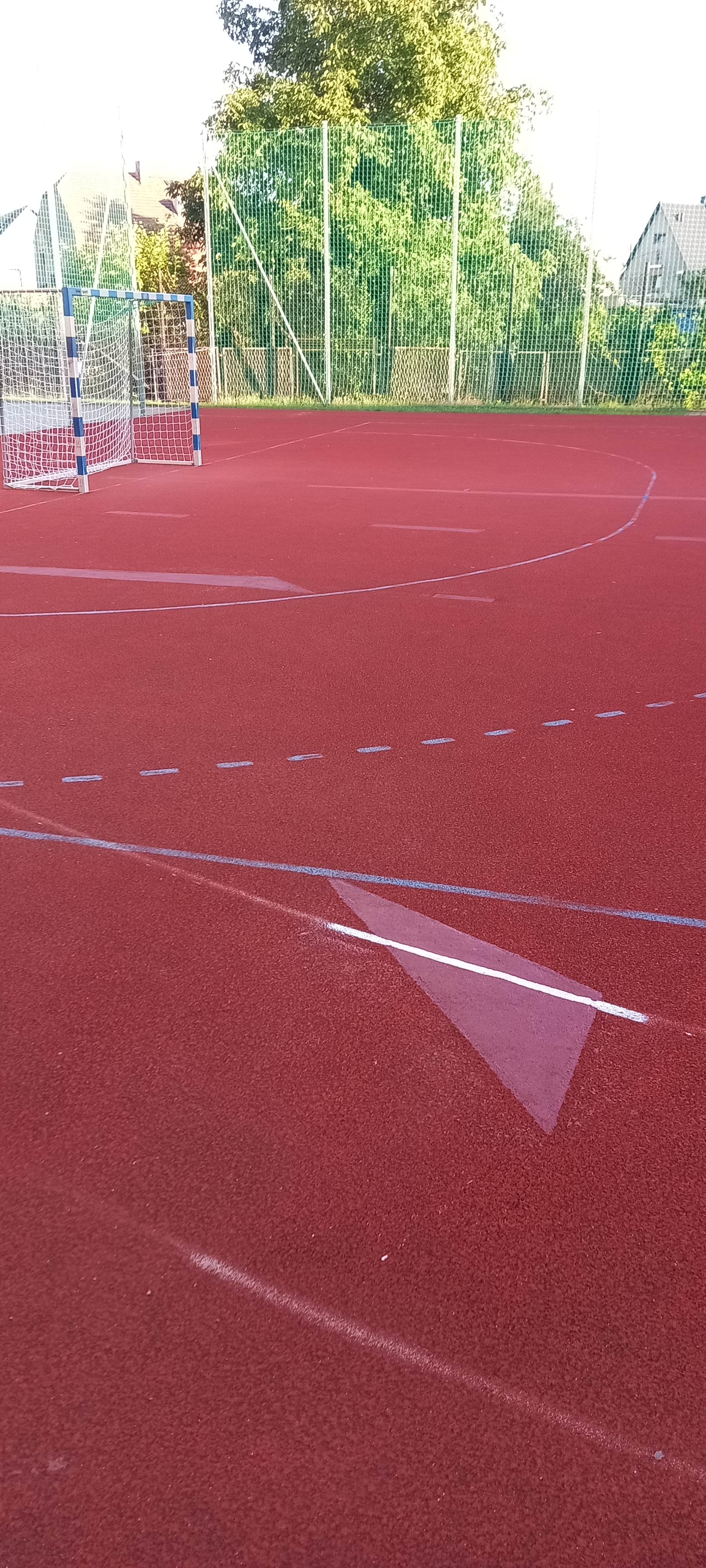 Naprawa nawierzchni poliuretanowej boiska