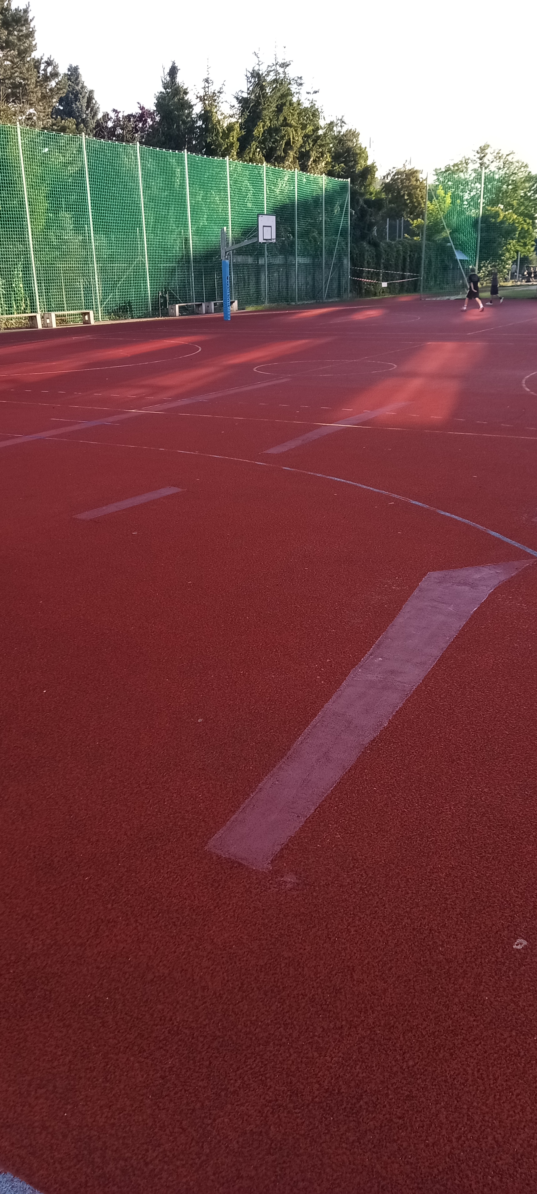 Naprawa nawierzchni poliuretanowej boiska